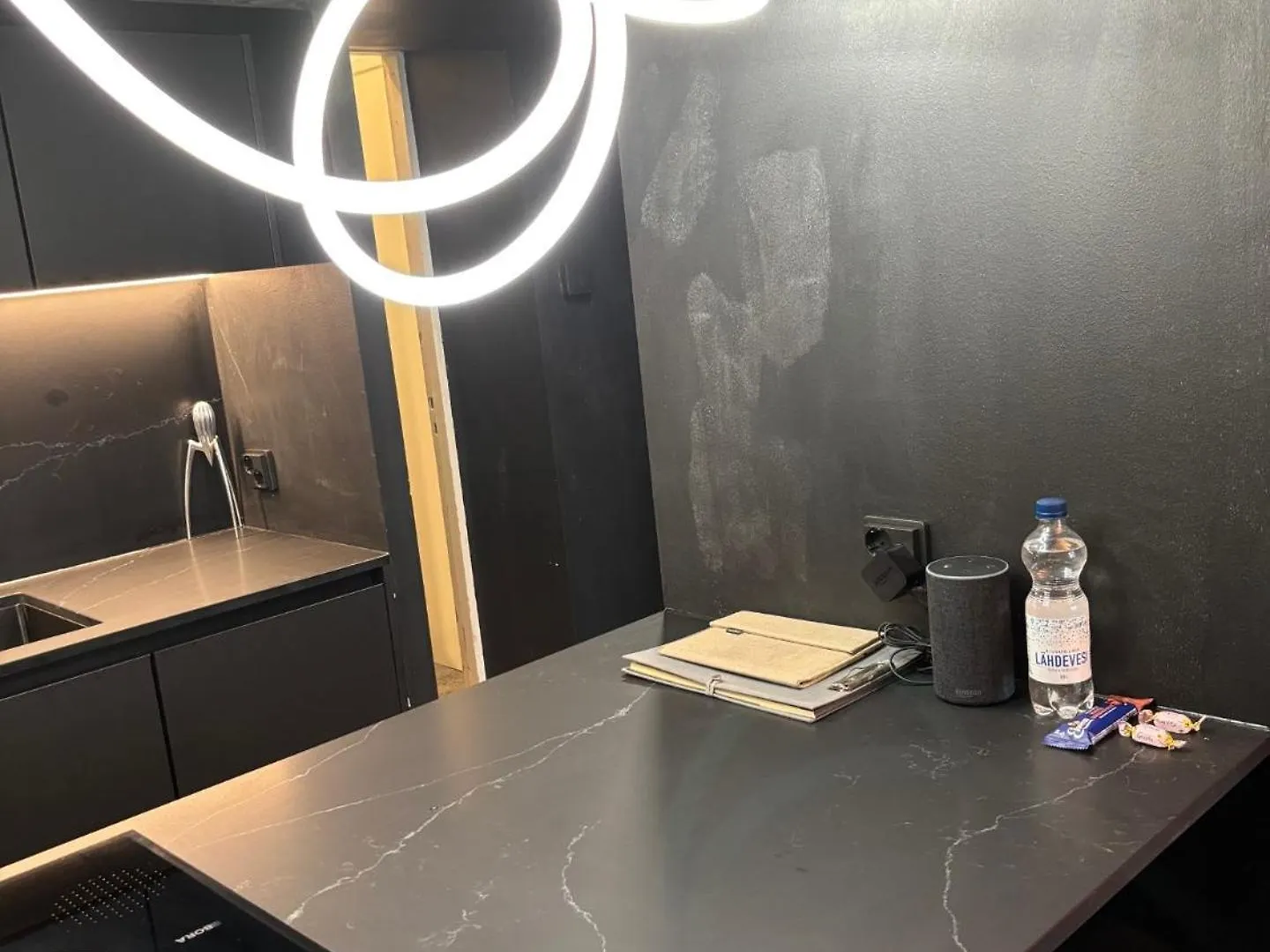 Nordic Design District Area - Compact Apartment Helsinki Center - New Renovated